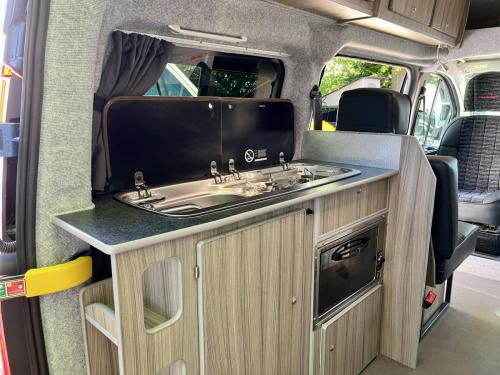 Leisuredrive Occasion 2 Berth Coachbuilt Campervan ML19 JNO 14-05-2025 (8)