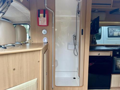 Mandale Compact 2 Berth Hi Top Coachbuilt Campervan c09-nxa-18-11-2025 (3)