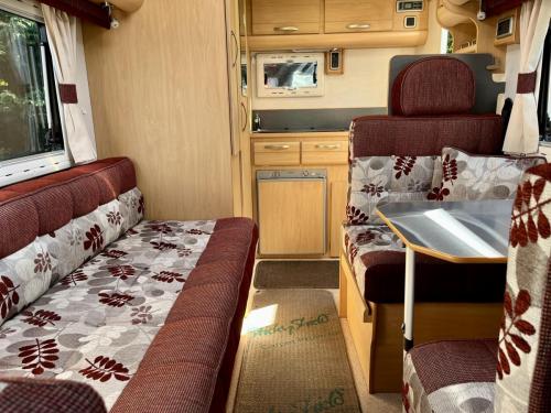 Nu Venture Nu Rio 2 Berth Coachbuilt Campervan bu62 xny (9)