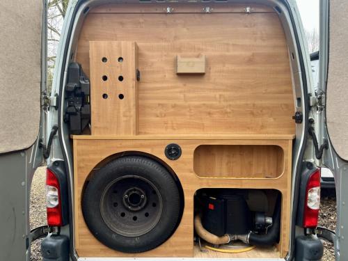 Renault Master 2 Berth Campervan hn55-ewl-08-10-2025 (4)
