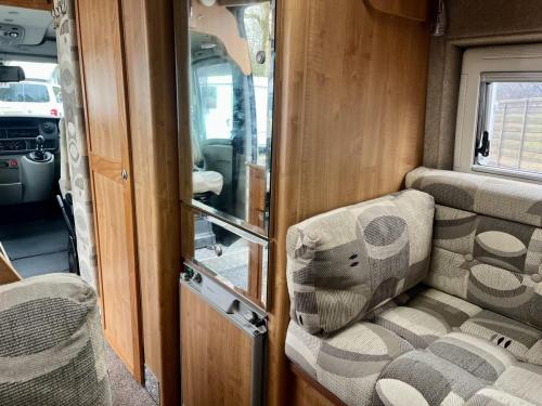 Renault Master 2 Berth Campervan hn55-ewl-08-10-2025 (6)