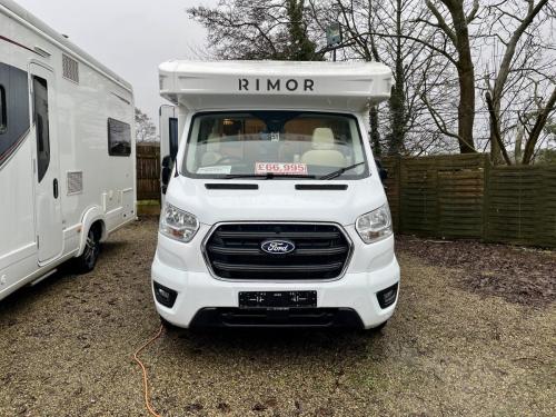 Rimor Kilig 77 Plus 5 Berth Low Profile Motorhome r25804-03-09-2025 (16)