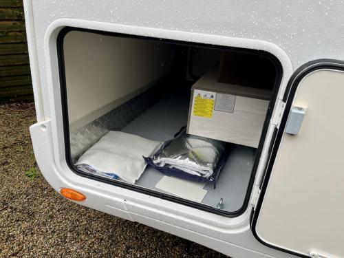 Rimor Kilig 77 Plus 5 Berth Low Profile Motorhome r25804-03-09-2025 (6)