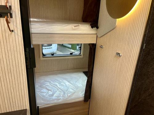 Rimor Sarus 9 6 Berth Coachbuilt Motorhome r65778-02-09-2025 (16)