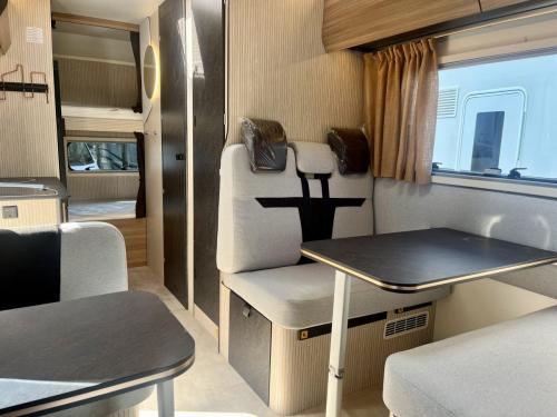 Rimor Sarus 9 6 Berth Coachbuilt Motorhome r65778-02-09-2025 (3)