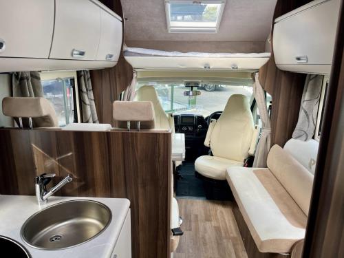 Rimor Superbrig 687 TC 4 Berth Coachbuilt Motorhome r39391-02-09-2025 (9)