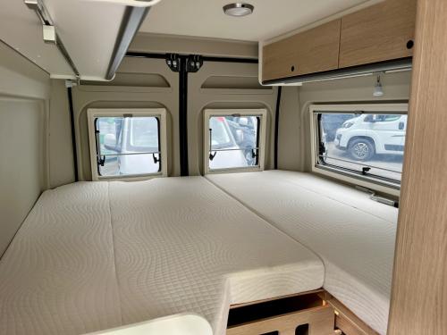 Sunlight Cliff 602 RT 4 Berth Coachbuilt Pop Top Campervan-nx74-cuc-10-05-2026 (2)