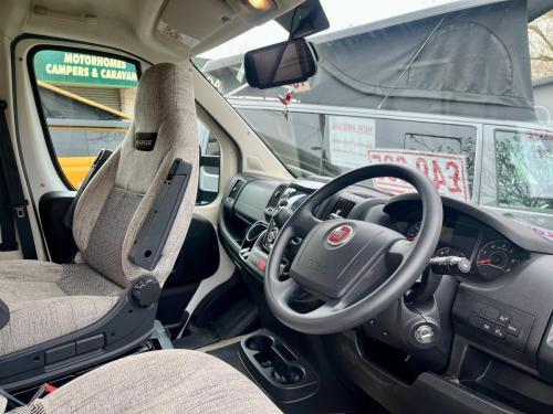 Swift Escape 494 4 Berth Coachbuilt Motorhome dt21-kcf-06-03-2026 (11)