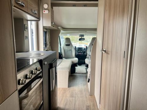 Swift Escape 494 4 Berth Coachbuilt Motorhome dt21-kcf-06-03-2026 (6)