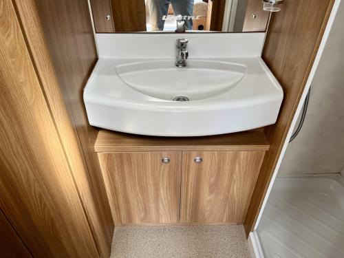 Swift Lifestyle 2 2 Berth Touring Caravan 30-04-2025 (6)