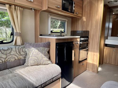 Swift Lifestyle 2 2 Berth Touring Caravan 30-04-2025 (8)