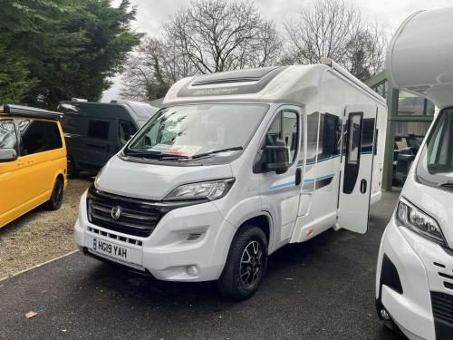 Swift Spirit 694 4 Berth Low Profile Motorhome hg19-yah-27-11-2025 (3)