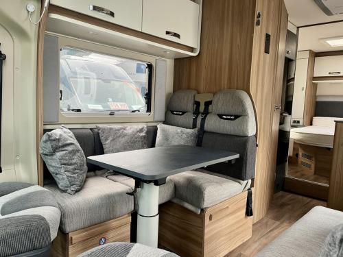 Swift Spirit 694 4 Berth Low Profile Motorhome hg19-yah-27-11-2025 (9)