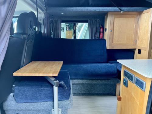 Vauxhall Vivaro 4 Berth Pop Top Campervan dy16 wfu 17-06-2025 (11)