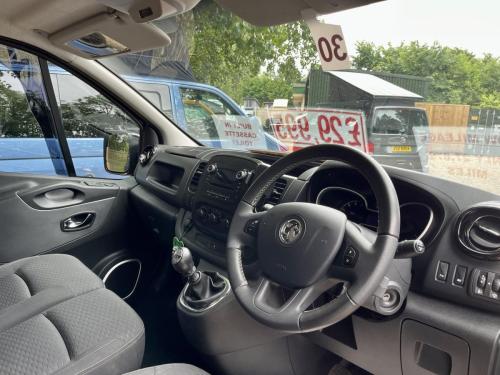 Vauxhall Vivaro 4 Berth Pop Top Campervan dy16 wfu 17-06-2025 (9)
