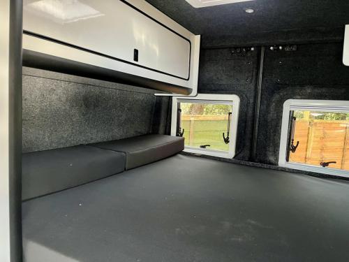 Volkswagen Crafter 3 Berth Campervan rv70-nup-02-02-2026 (10)