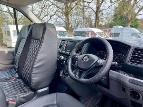 Volkswagen Crafter 3 Berth Campervan rv70-nup-02-02-2026 (14)