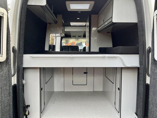 Volkswagen Crafter 3 Berth Campervan rv70-nup-02-02-2026 (3)