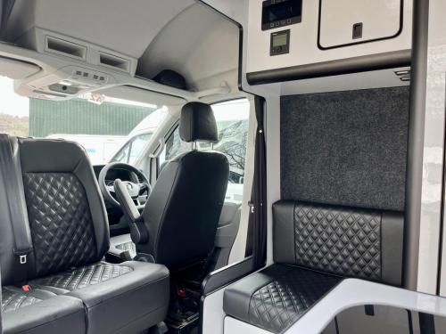 Volkswagen Crafter 3 Berth Campervan rv70-nup-02-02-2026 (6)