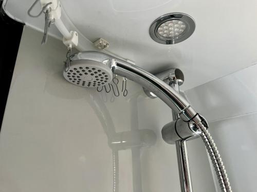 Volkswagen Crafter 3 Berth Campervan rv70-nup-02-02-2026 (9)