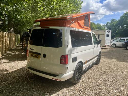 Volkswagen Transporter T.6 SWB T28 4 Berth Pop Top Campervan gj68-lkk-06-07-2025 (9)
