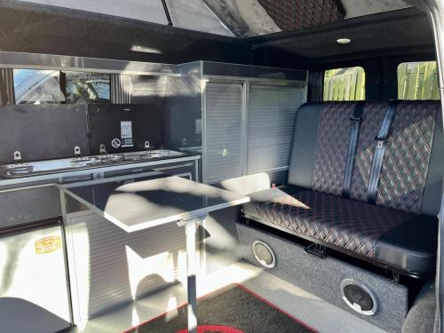 Volkswagen Transporter T5.1 SWB 4 Berth Pop Top Campervan hn61-anr-28-03-2025 (6)