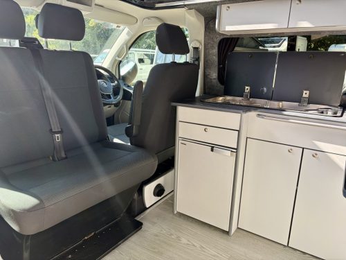 Volkswagen Transporter T6 LWB 4 Berth Pop Top Campervan 10-09-2026-bd68-eja (10)