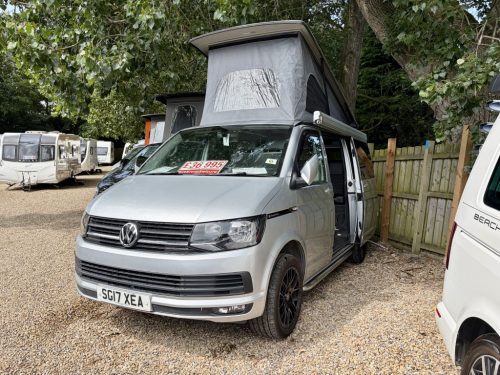 Volkswagen Transporter T6 SWB T30 4 Berth Pop Top Campervan sg17-xea-22-07-2026 (1)