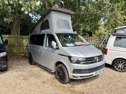Volkswagen Transporter T6 SWB T30 4 Berth Pop Top Campervan sg17-xea-22-07-2026 (13)