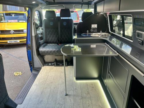 Volkswagen Transporter T6.1 LWB T28 4 Berth Pop Top Campervan YR72 OCE 02-09-2025 (9)
