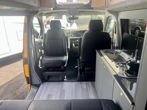 Volkswagen Transporter T6.1 SWB T28 4 Berth Pop Top Campervan el12368 updated 24-04-2025 EL12368 (3)