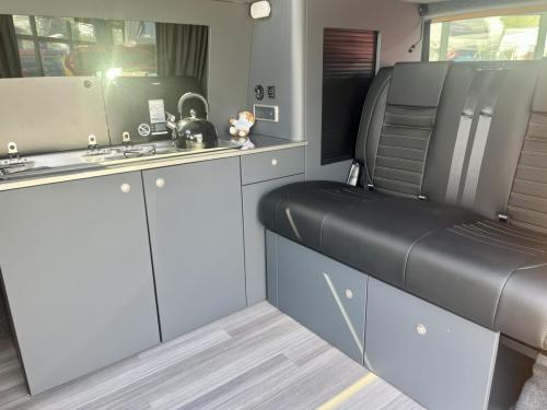 Volkswagen Transporter T6.1 SWB T28 4 Berth Pop Top Campervan el12368 updated 24-04-2025 EL12368 (5)