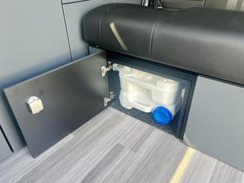 Volkswagen Transporter T6.1 SWB T28 4 Berth Pop Top Campervan el12368 updated 24-04-2025 EL12368 (7)