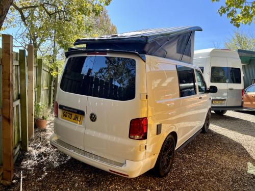 Volkswagen Transporter T6.1 SWB T28 4 Berth Pop Top Campervan gd70-jhj-09-04-2026 (10)