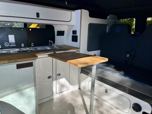 Volkswagen Transporter T6.1 SWB T28 4 Berth Pop Top Campervan gd70-jhj-09-04-2026 (2)