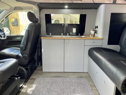 Volkswagen Transporter T6.1 SWB T28 4 Berth Pop Top Campervan yj23-flz-20-05-2026 (1)