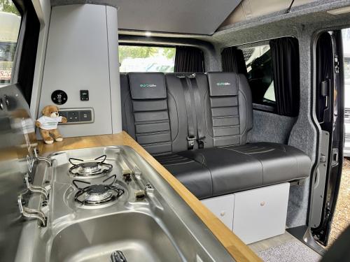 Volkswagen Transporter T6.1 SWB T28 4 Berth Pop Top Campervan yj23-flz-20-05-2026 (6)
