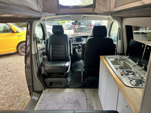 Volkswagen Transporter T6.1 SWB T28 4 Berth Pop Top Campervan yj23-flz-20-05-2026 (8)