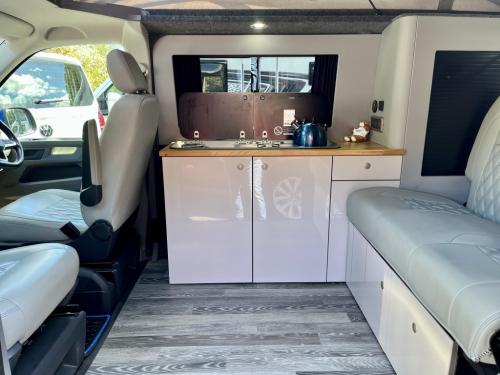 Volkswagen Transporter T6.1 SWB T28 4 Berth Pop Top yj23-fyp-10-05-2026 (8)