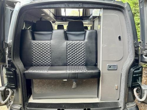 Volkswagen Transporter T6.1 SWB gk70-nbz-02-09-2025 (2)