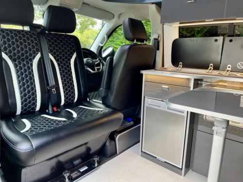 Volkswagen Transporter T6.1 SWB gk70-nbz-02-09-2025 (5)