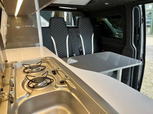 Volkswagen Transporter T6.1 SWB gk70-nbz-02-09-2025 (7)