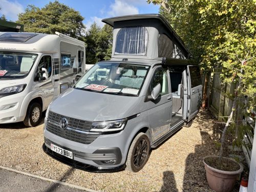 Volkswagen Transporter T6.1 T30 SWB 4 Berth Pop Top Campervan 10-09-2026-ys73-bbu (11)