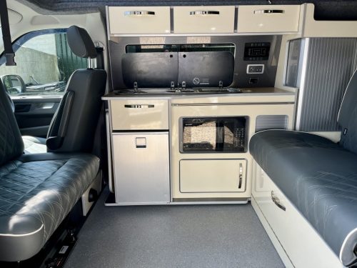 Volkwagen Transporter T6.1 SWB 4 Berth Pop Top Campervan rk72-oxd-15-07-2026 (1)