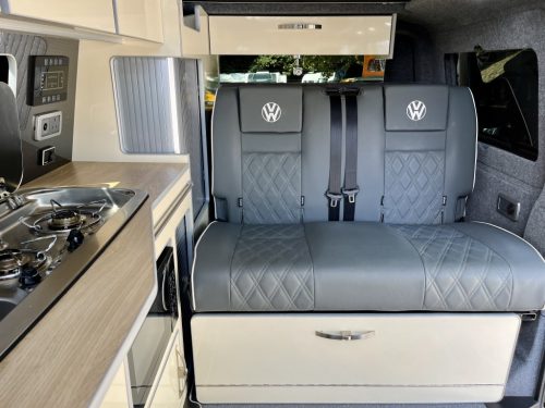 Volkwagen Transporter T6.1 SWB 4 Berth Pop Top Campervan rk72-oxd-15-07-2026 (4)