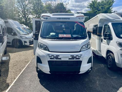 Weinsberg CaraCompact 600 MEG 2 Berth Low Profile Motorhome w01889-04-07-2025 (1)