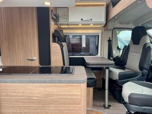 Weinsberg Carabus Edition Fire 540 MQ 3 Berth Coachbuilt Campervan w13192-04-06-2025 (6)