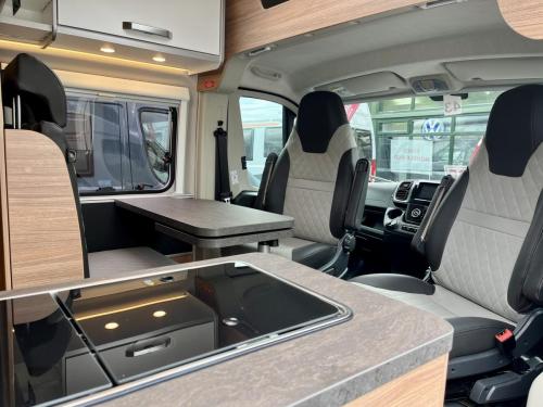 Weinsberg Carabus Edition Fire 540 MQ 3 Berth Coachbuilt Campervan w13192-04-06-2025 (7)