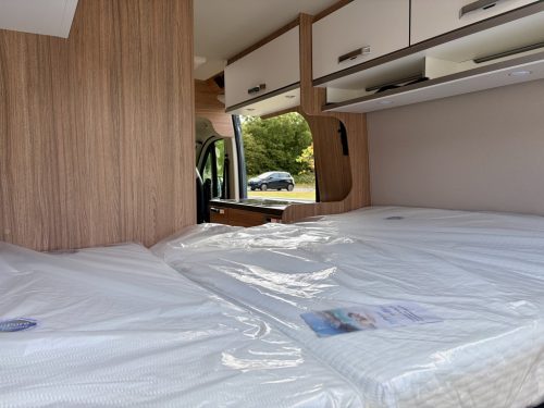 Weinsberg Carabus Edition Fire 540 MQ 3 Berth Coachbuilt Campervan w80655-22-07-2026 (10)