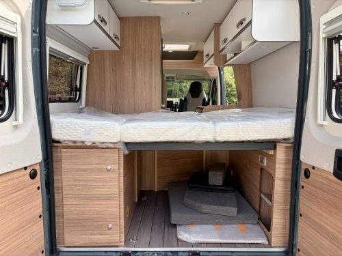 Weinsberg Carabus Edition Fire 540 MQ 3 Berth Coachbuilt Campervan w80655-22-07-2026 (11)